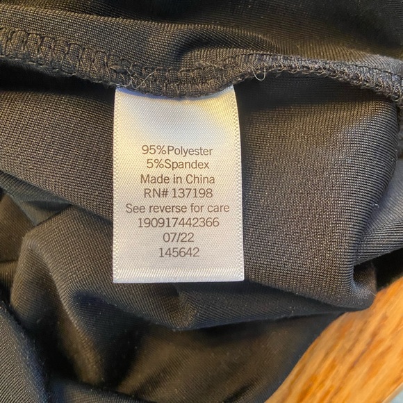 Beautiful black velvet dress - Picture 4 of 4